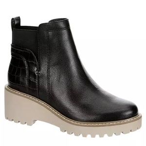 DV by Dolce Vita Rielle Bootie GREAT condition